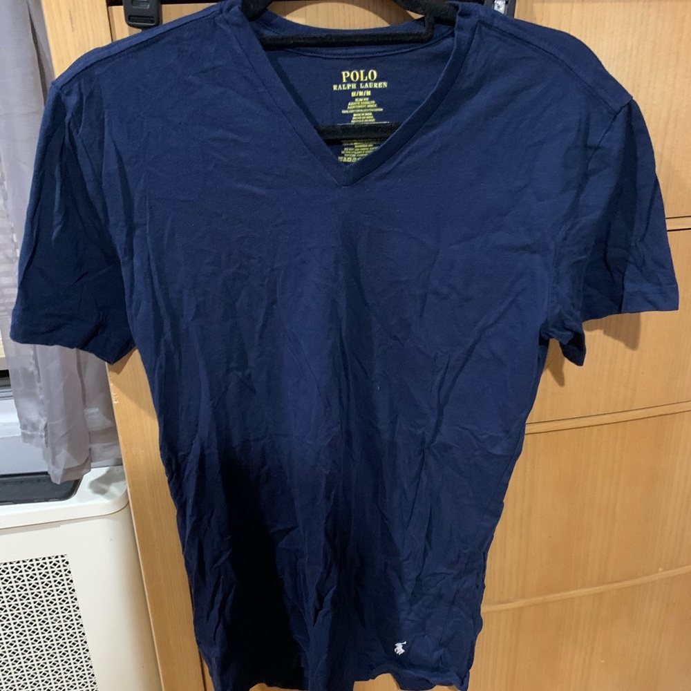 Dark blue polo v-neck t-shirt